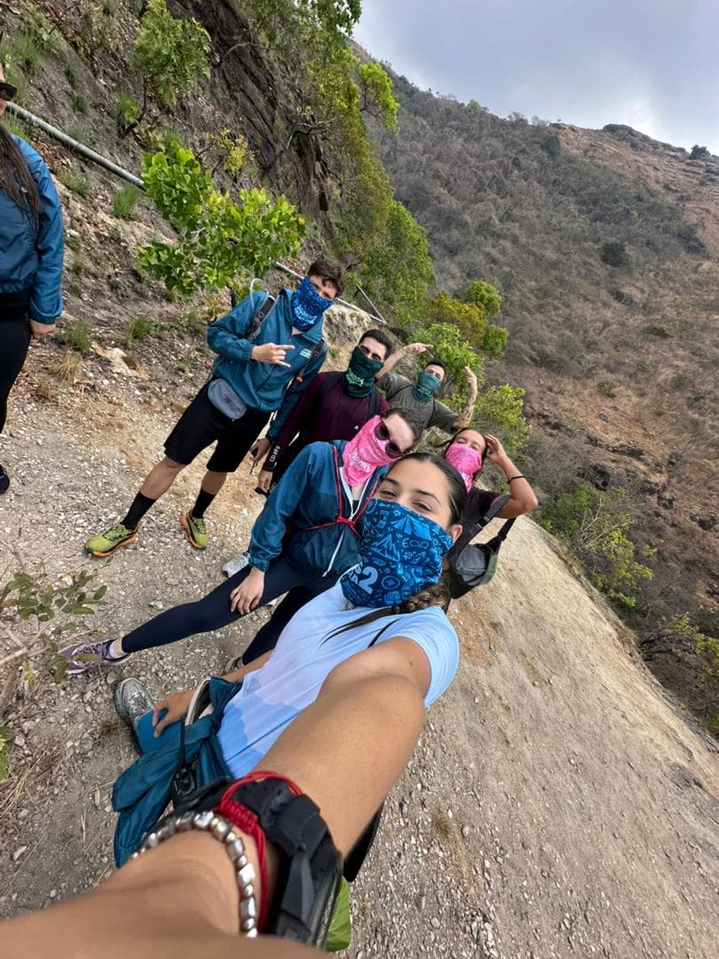 Aventurados con equipación oficial Somos Aventurados